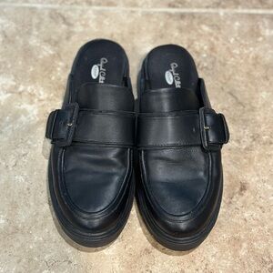 Dr Scholls women’s classy buckle mule size 9.5